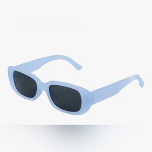 Stylish Blue Women's Sunglasses